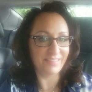 Meet your Posher, Laurie